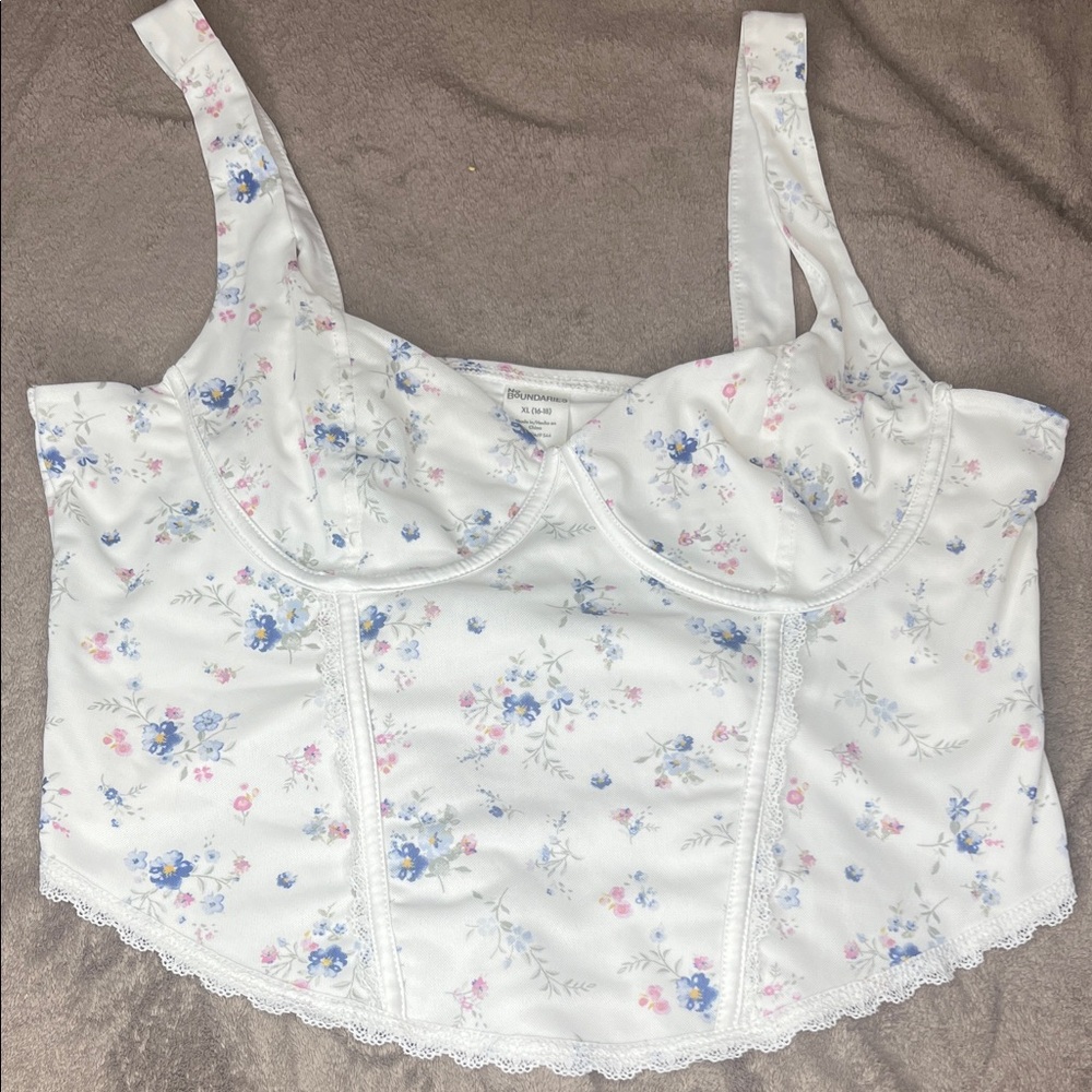 No Boundaries White Floral Top